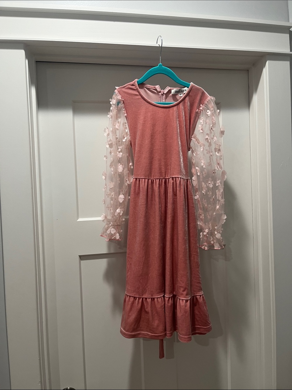 Girls' Velvet Dusty Pink Floral Mesh Sleeve Dress Grace Karin Size 8 8Y like new